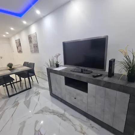 Casa Palmera 2 Only 150 Meters To The Beach, Heated Pool, Wifi, Sat-Tv, Terrace, Central Location, Washing Machine Playa de las Americas  Exterior photo