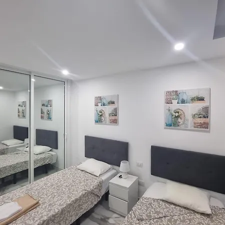 Casa Palmera 2 Only 150 Meters To The Beach, Heated Pool, Wifi, Sat-Tv, Terrace, Central Location, Washing Machine Playa de las Americas  Exterior photo