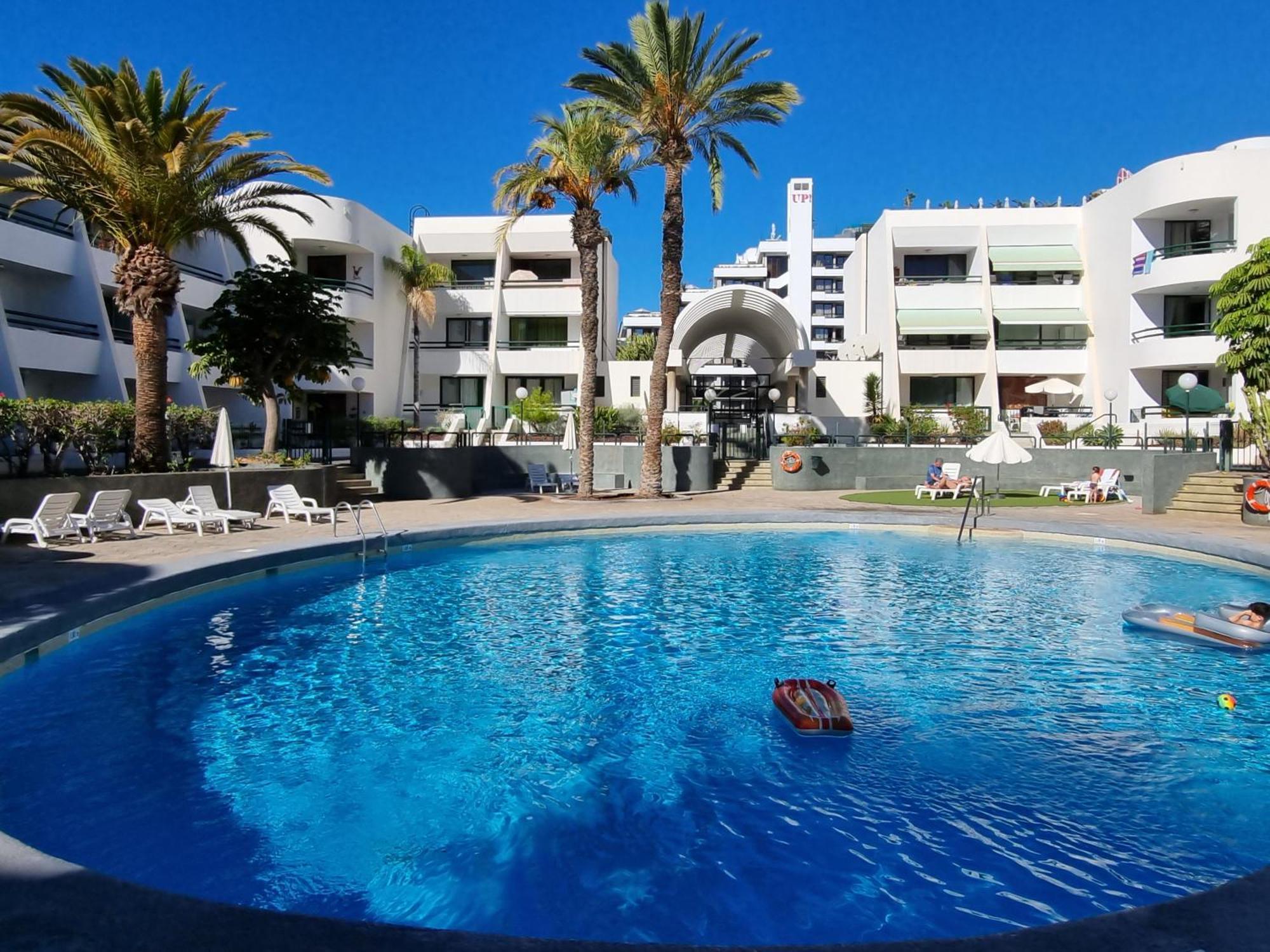 Casa Palmera 2 Only 150 Meters To The Beach, Heated Pool, Wifi, Sat-tv, Terrace, Location, Washing Machine Appartement Playa de las Américas