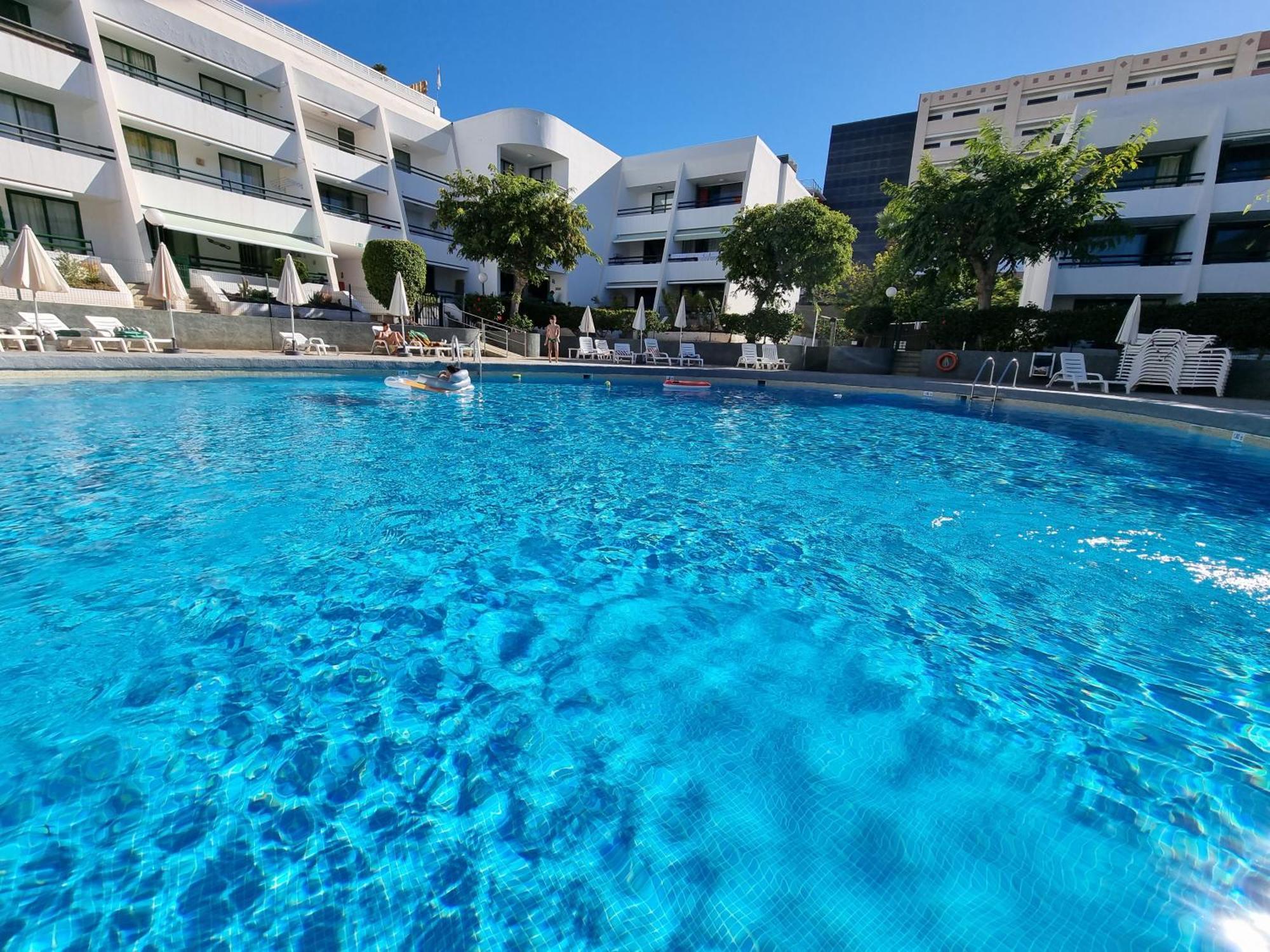 Appartement Casa Palmera 2 Only 150 Meters To The Beach, Heated Pool, Wifi, Sat-tv, Terrace, Location, Washing Machine Playa de las Américas